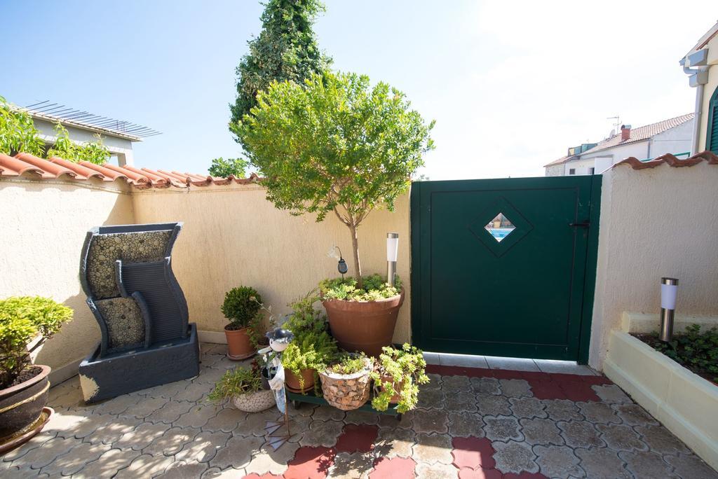 Apartments Marija Near Center Водице Экстерьер фото