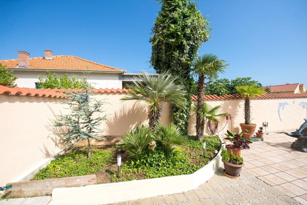 Apartments Marija Near Center Водице Экстерьер фото