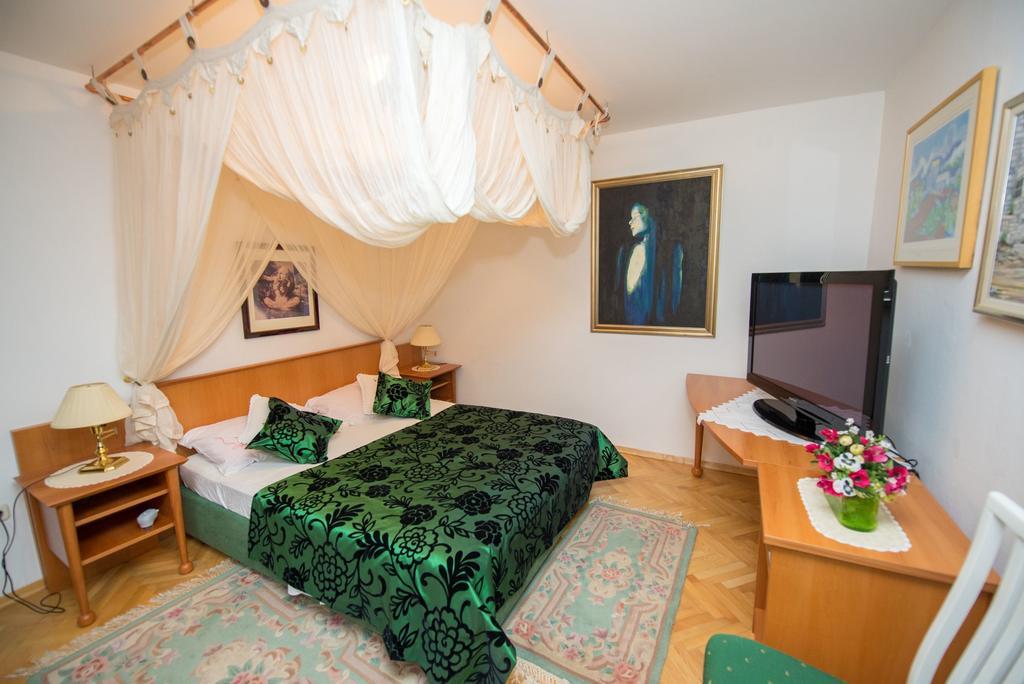 Apartments Marija Near Center Водице Экстерьер фото