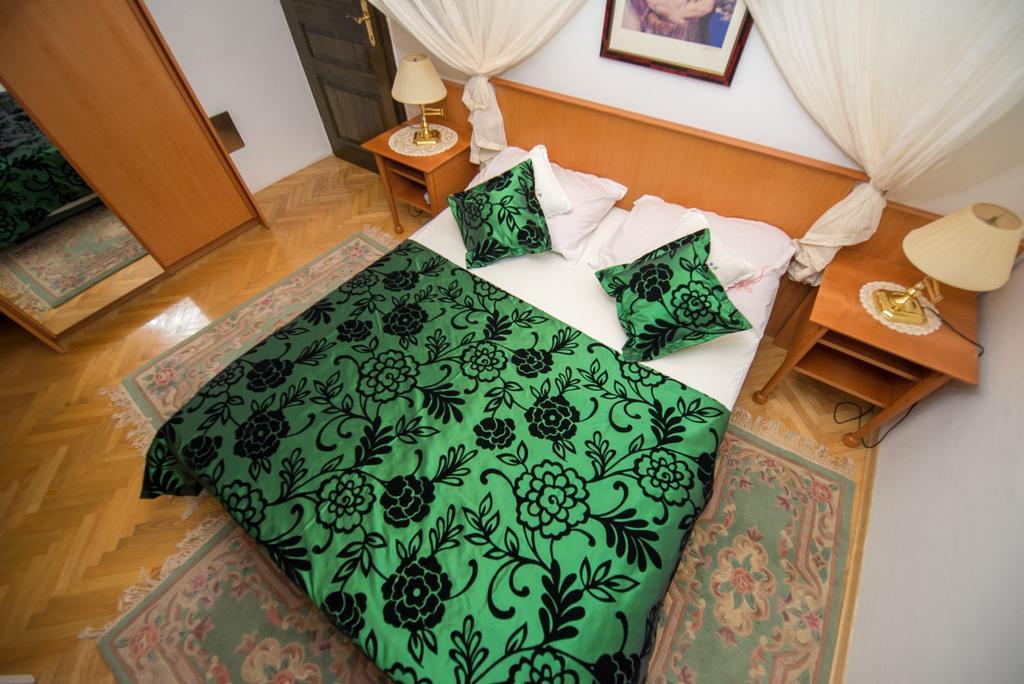 Apartments Marija Near Center Водице Экстерьер фото