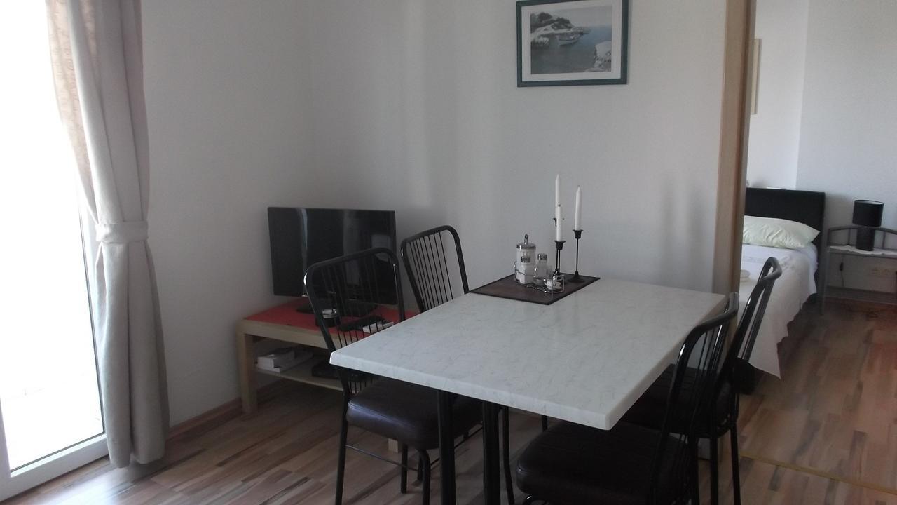 Apartments Marija Near Center Водице Номер фото